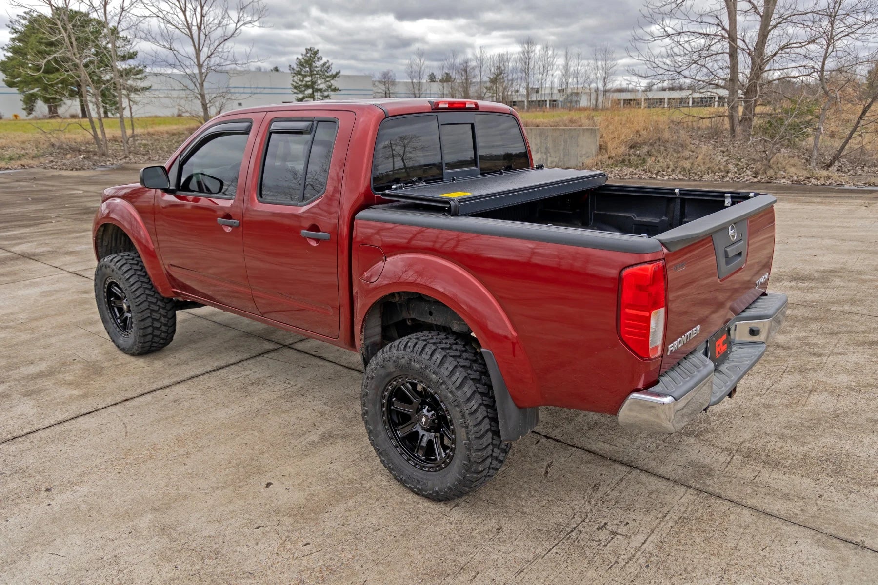 Hard Low Profile Bed Cover 5' Bed | Cargo Mgmt | Nissan Frontier (05-21)