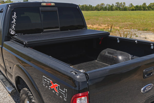 Hard Low Profile Bed Cover 6'10" Bed | Ford F-250/F-350 Super Duty (99-16)