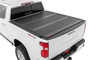 Hard Low Profile Bed Cover 6'9" Bed | Rail Caps | Chevy/GMC 2500HD/3500HD (20-25)